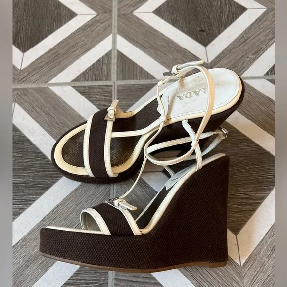 Y2K Prada T Strap Wedge Sandals, size 36.5 - Picture 2 of 7